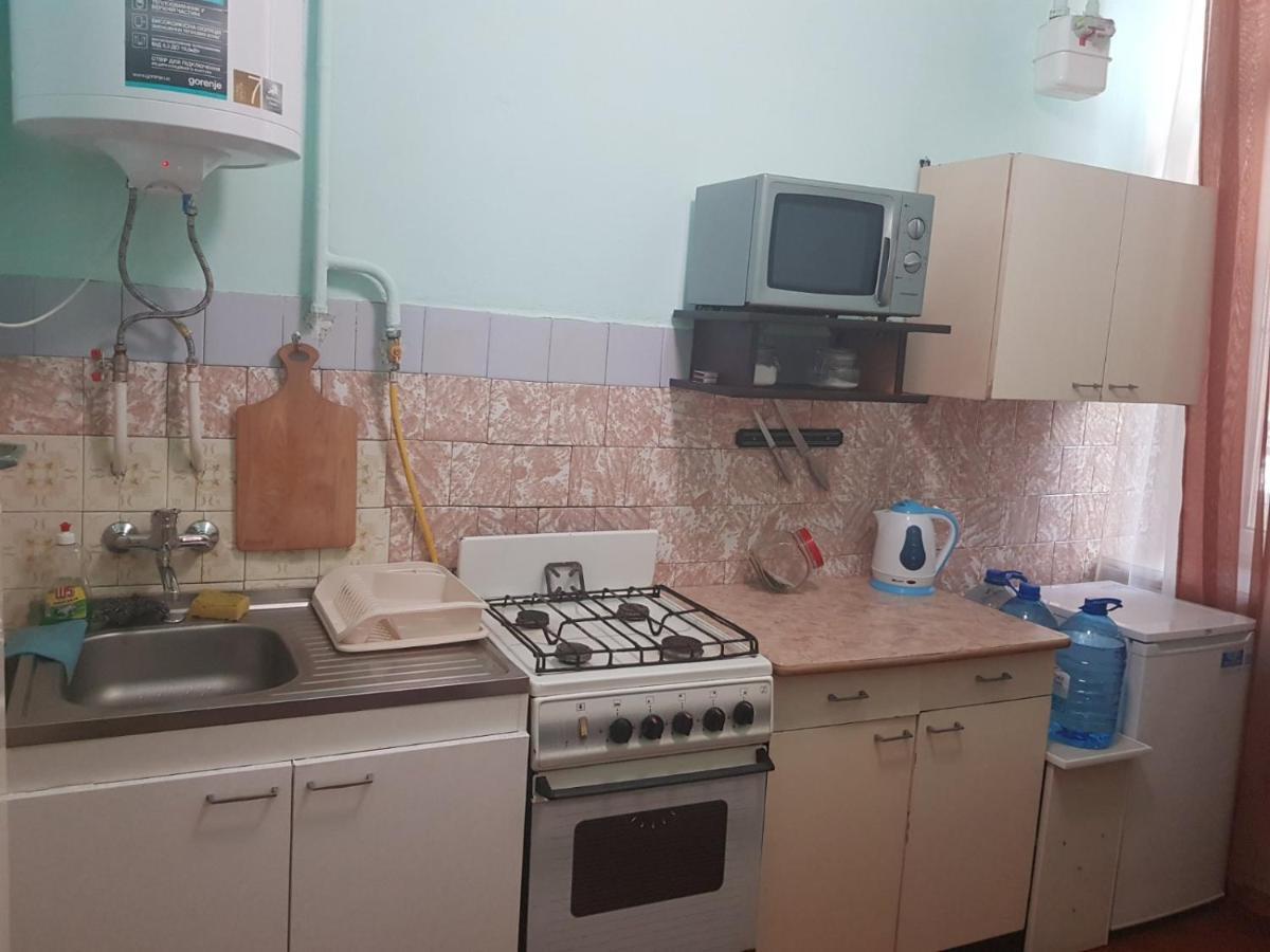 Зручна І Комфортна Квартира Недалеко Від Вокзалу І Центру Міста ลวีฟ ภายนอก รูปภาพ
