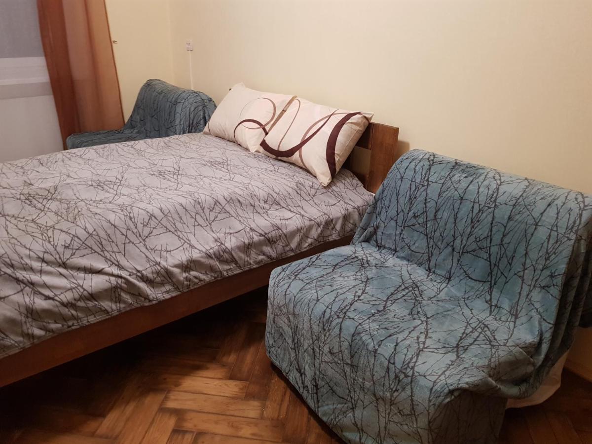 Зручна І Комфортна Квартира Недалеко Від Вокзалу І Центру Міста ลวีฟ ภายนอก รูปภาพ