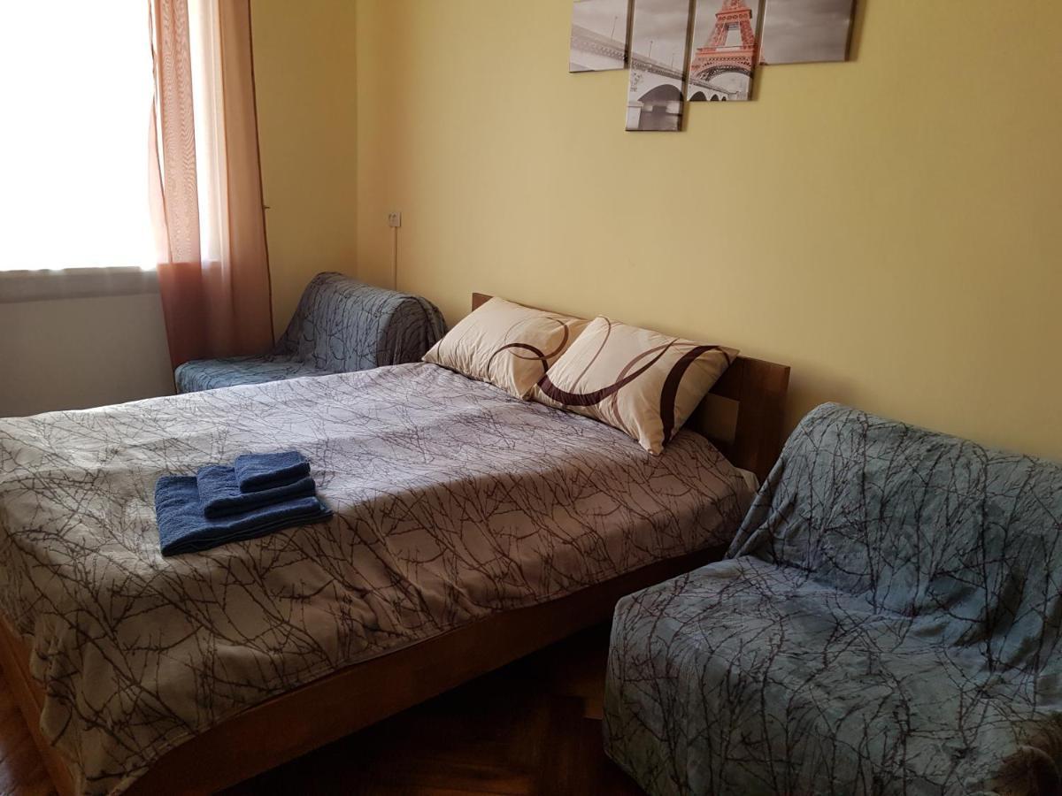 Зручна І Комфортна Квартира Недалеко Від Вокзалу І Центру Міста ลวีฟ ภายนอก รูปภาพ
